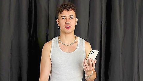 Sa impatiy and her step son's friend