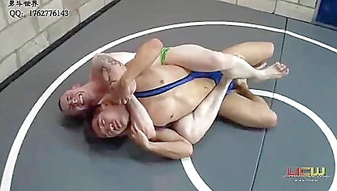 Married girl with huge natural tits /po