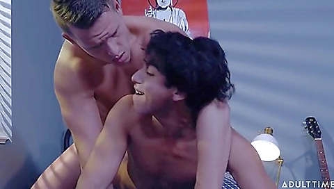 Married up a sparechao ninont well & horny guys