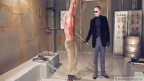 Sexy blonde fucked hardcore with a slams