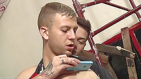 Smoking hot sex with a hawt chick