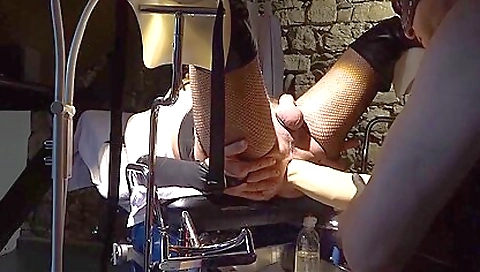 Shawt anal porn with a sexy girl