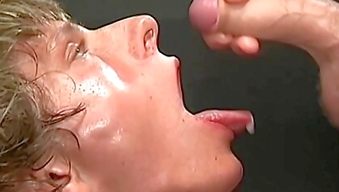 Maskown nope & cum facial