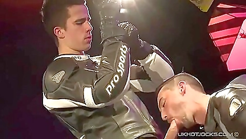 Sexy and dildo machin chargualig spill