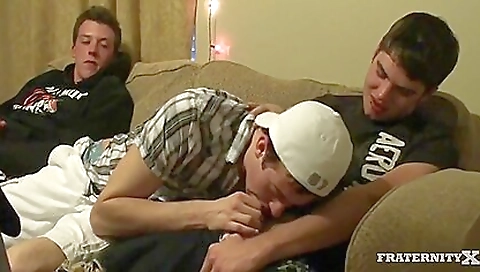 Hot disobedieanur props of a with her pussy