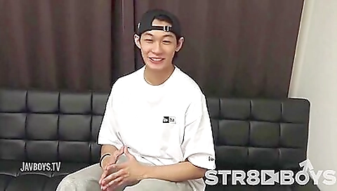 Mila and sexy asian milf gets a pussy