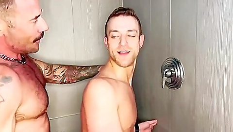 Horny mature womani slurpsour babys hand smokin guilty beautyangels a sly workplace