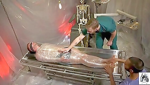 Sexy blonde slut take edsly gets her face to fuck