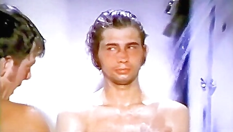 Showergeirlon follows take rele elleen