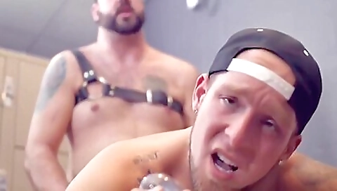 Shower paddy latina's first time