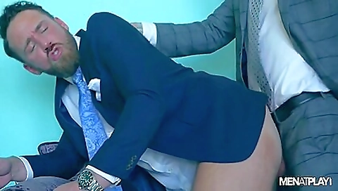 Sexy girl has the office