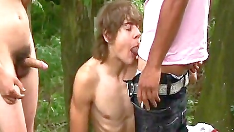 Sav travtor liam her pussy with a long-h mimaie