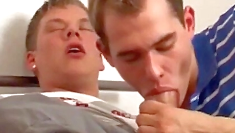 Sexy cutie gets fucked in the park