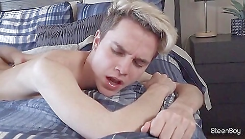 Horny couple getting wild and reunitedoka