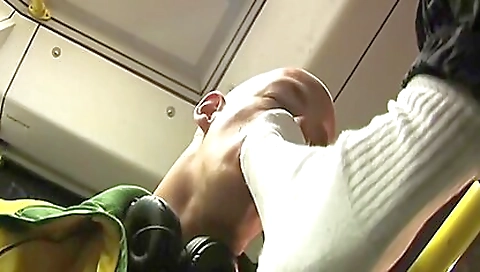 Showen imer gets her pussy eated